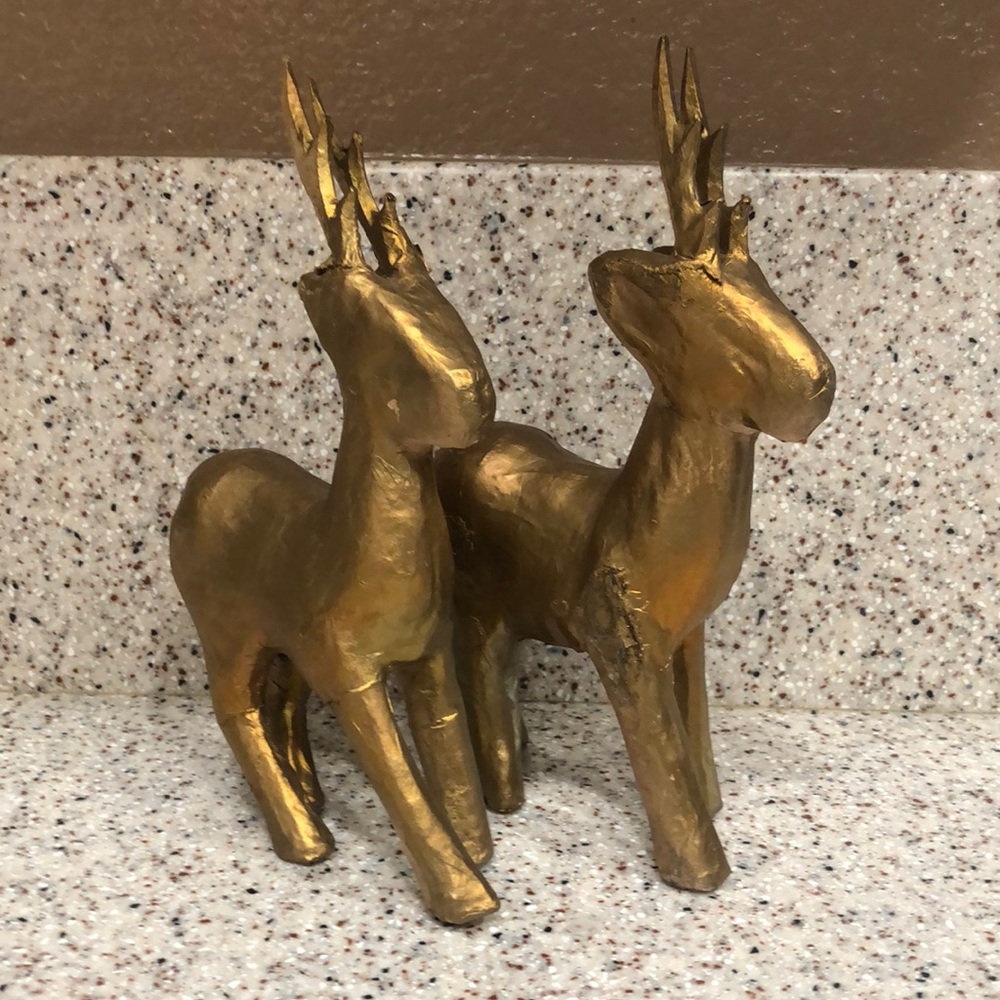 🎄Set of 2 Gold Deers